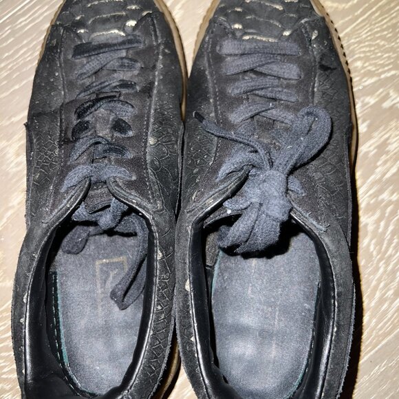 Black and Gold Suede Snakeskin PUMA Women's Shoe (Size 8) - Picture 2 of 6